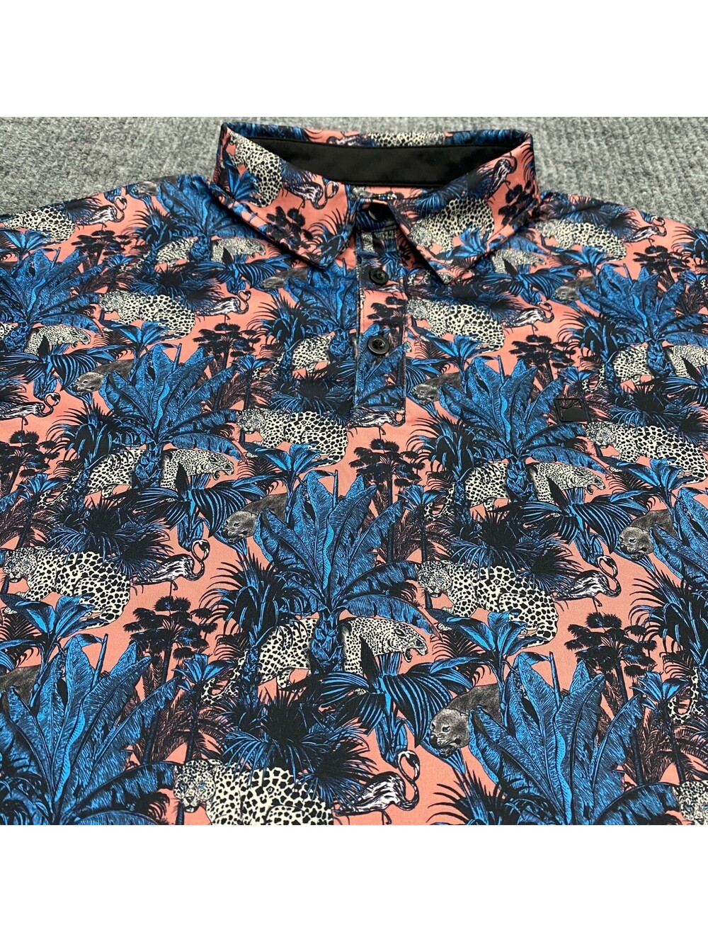 Buckle Flomotion Performance Polo Shirt Mens‎ M Party Animal Cheetah Floral AOP